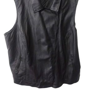 Simple Vera Wang Black Pleather Zipper Vest